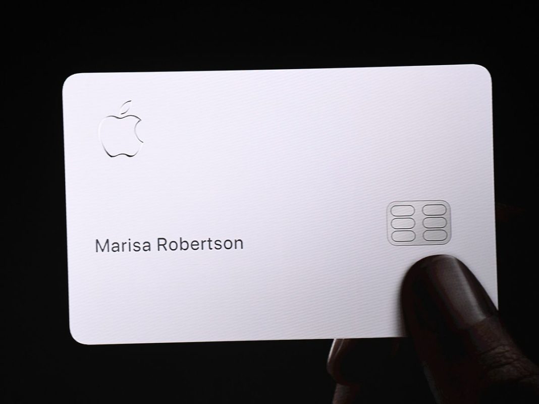 Retail employees are now testing the new Apple Card just before the ...